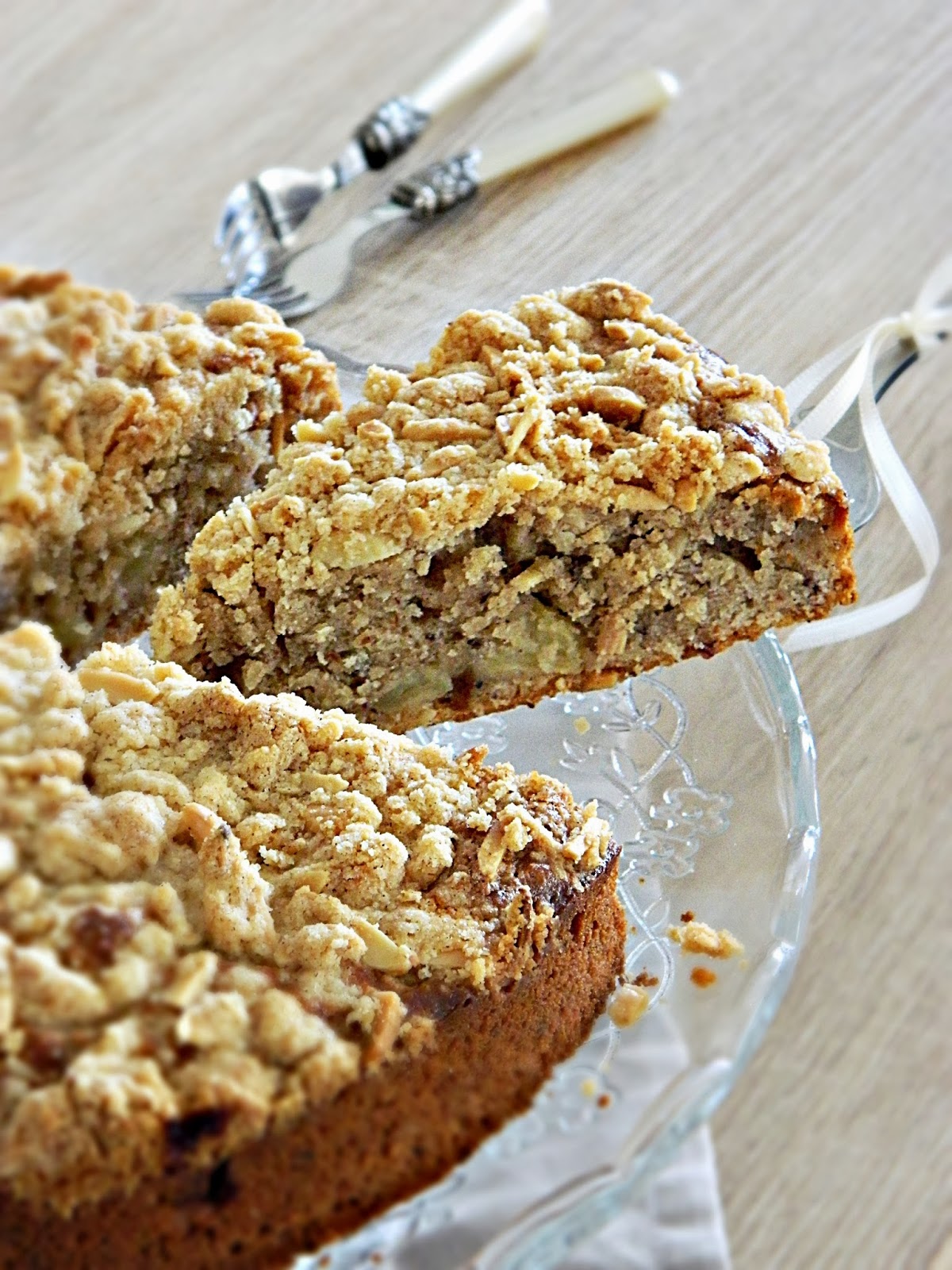 Dr Ola's kitchen Apple Hazelnuts Cake . ApfelHaselnussKuchen . كيك