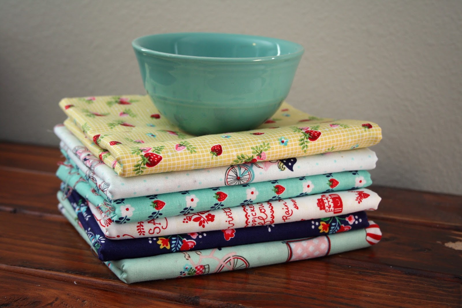 Fly Away Quilts Vintage Market Pillow