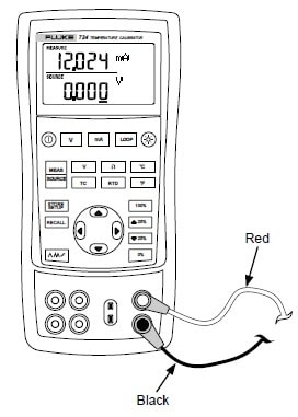 Measurements of Voltage & current in upper display using 724 temperature calibrator Fluke 724 temperature calibrator measuring Voltage & current in upper display