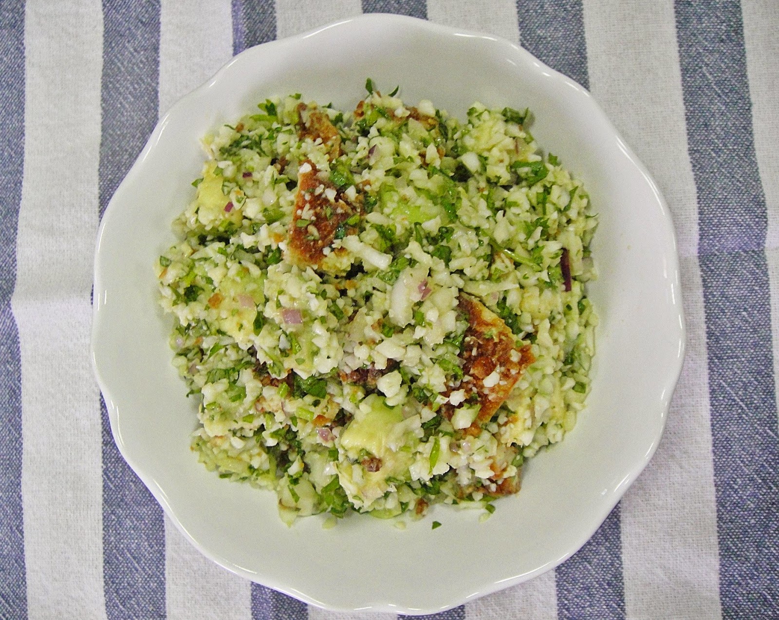 Maryam's Culinary Wonders 675. Cauliflower Crispy Chicken Salad