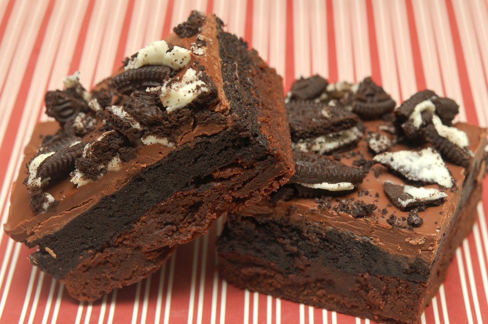 TRIPLE LAYER OREO TRUFFLE BROWNIES!! Hugs and Cookies XOXO