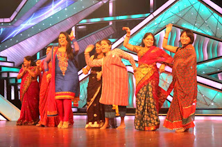 Abhishek, Ajay Devgan and Rohit Shetty at Promotion of 'Bol Bachchan' on Zee Lil Champs images