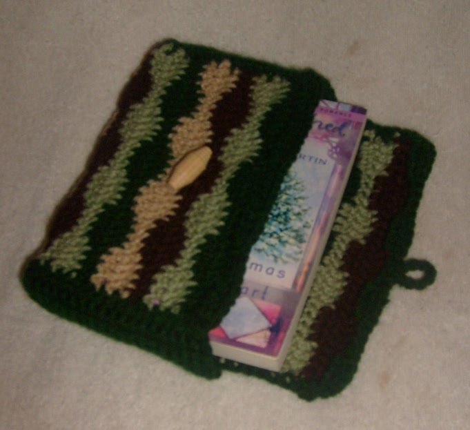 crochet book pouch