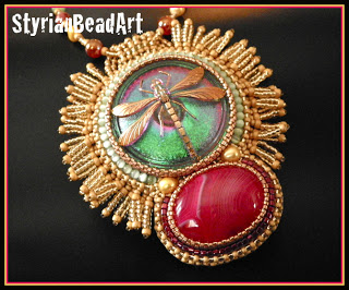 bead embroidery beadwork necklaces pendants blogs