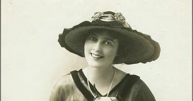 Vintage Doggy Actress Julia Sanderson with her Bulldog