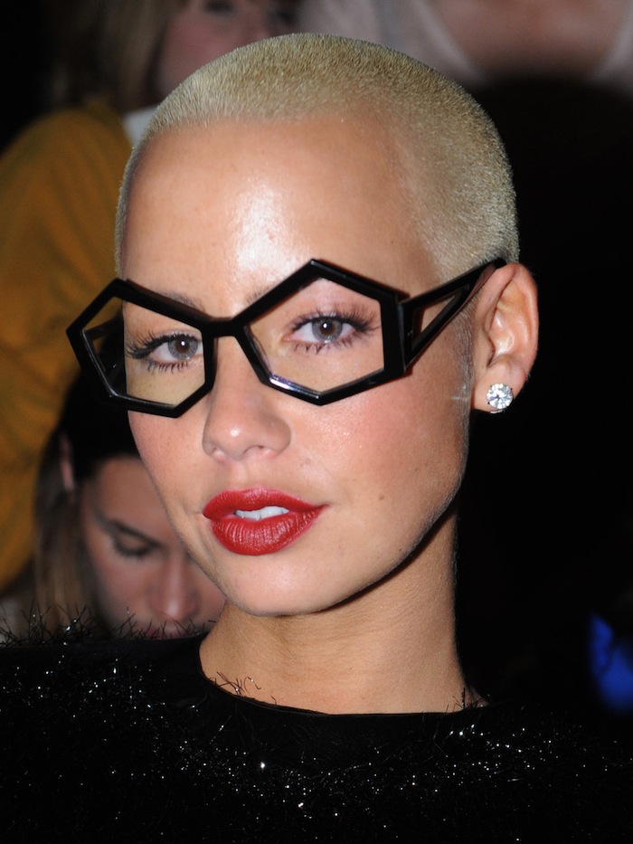 amber+rose+gets+new+googles+in+london+fashion+week.jpg