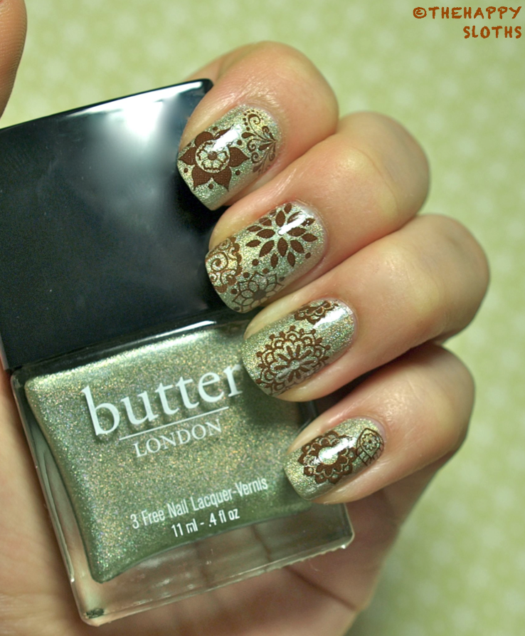 Henna Nails: Manicure Featuring bigRuby Henna Nail Tattoos | The Happy