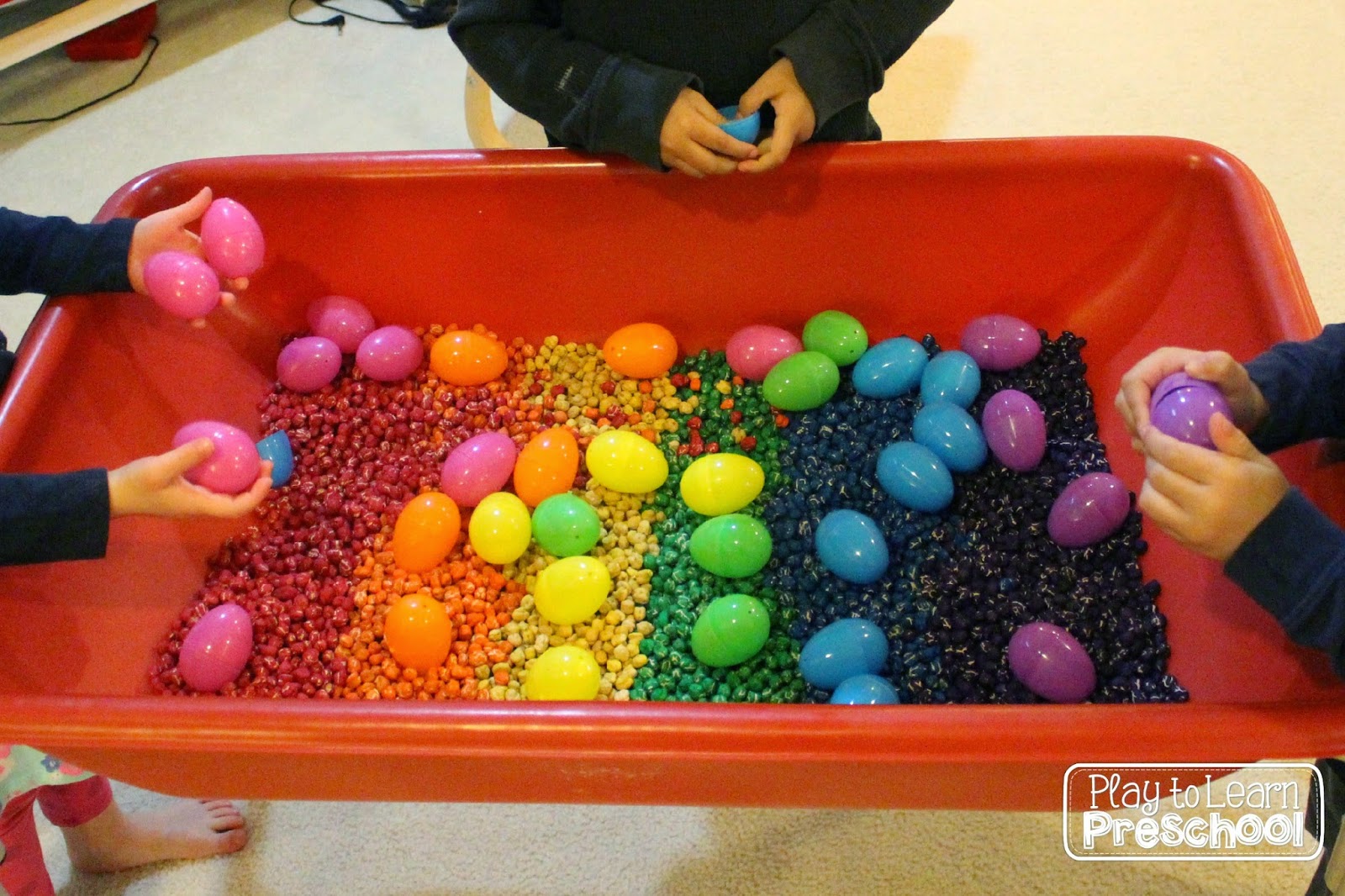 Spring Rainbow Sensory Table | Play to Learn Preschool | Bloglovin’