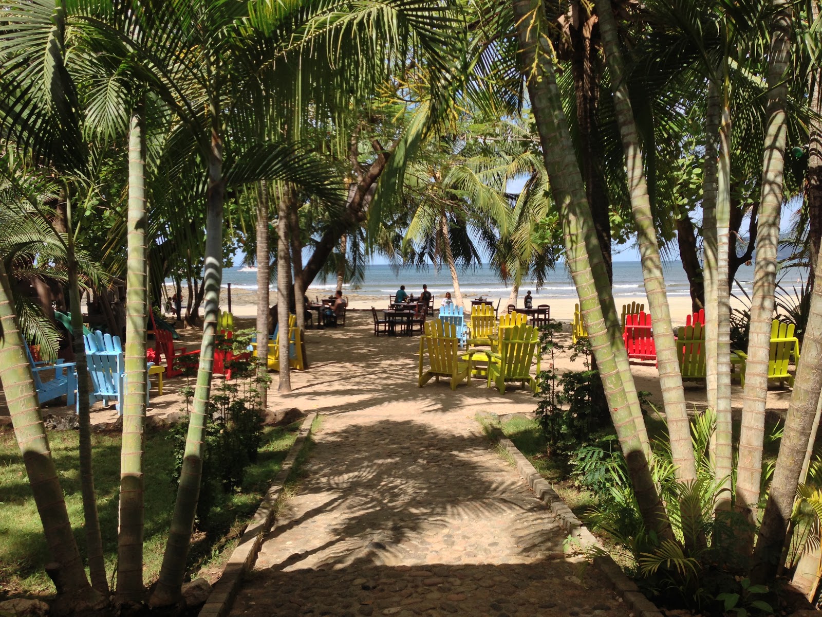 Minimalist Kirby Phone Wallpaper