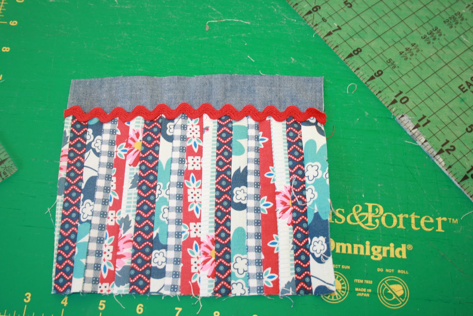 The Tulip Patch Tutorial Quilted Eyeglass/Sunglasses Case