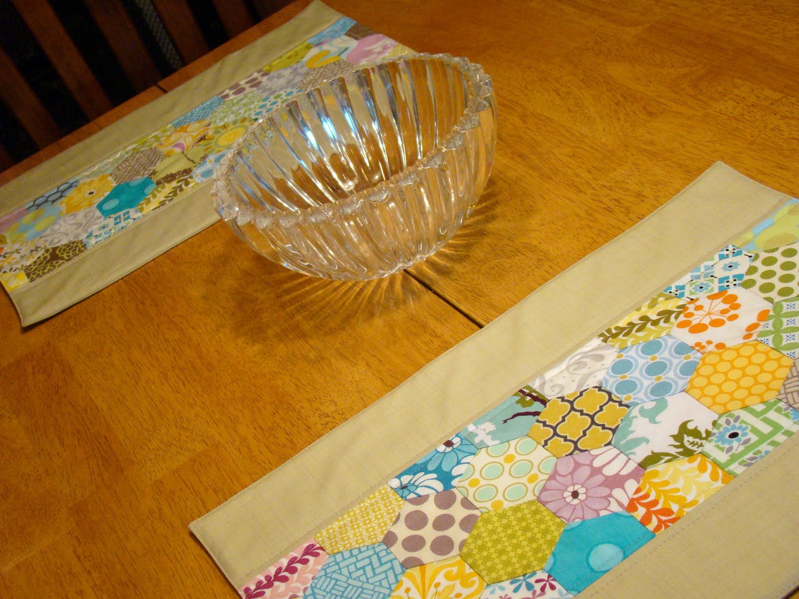 SewCraftyJess Accuquilt GO! Hexagons Placemat Tutorial