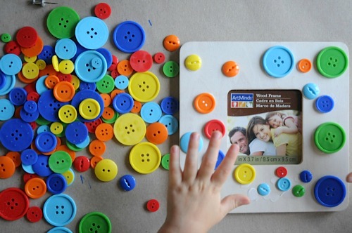 simple button craft project for kids ~ easy arts and ...