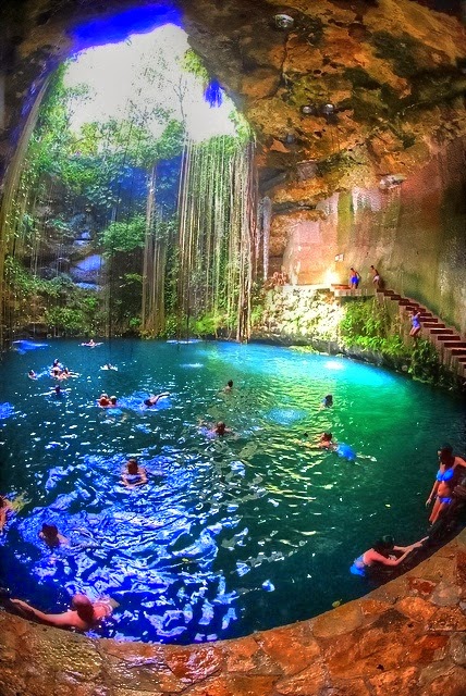 Chichen Itza, Yucatan, Mexico Chichen Itza, Yucatan, Mexico