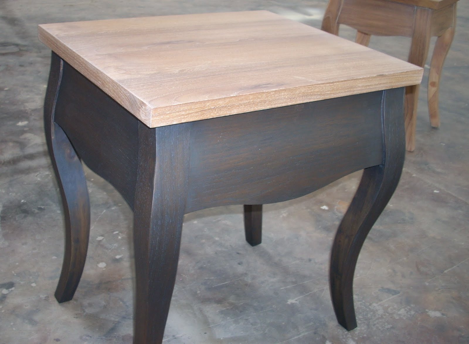 Furniture with low gloss finish