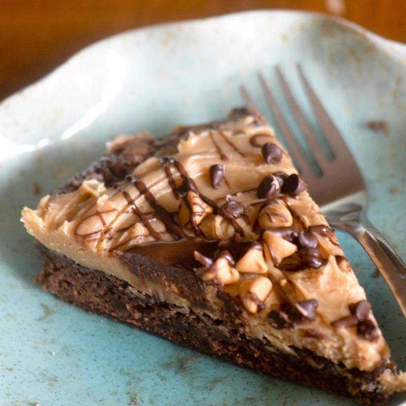 Peanut Butter Brownie Pizza Dessert