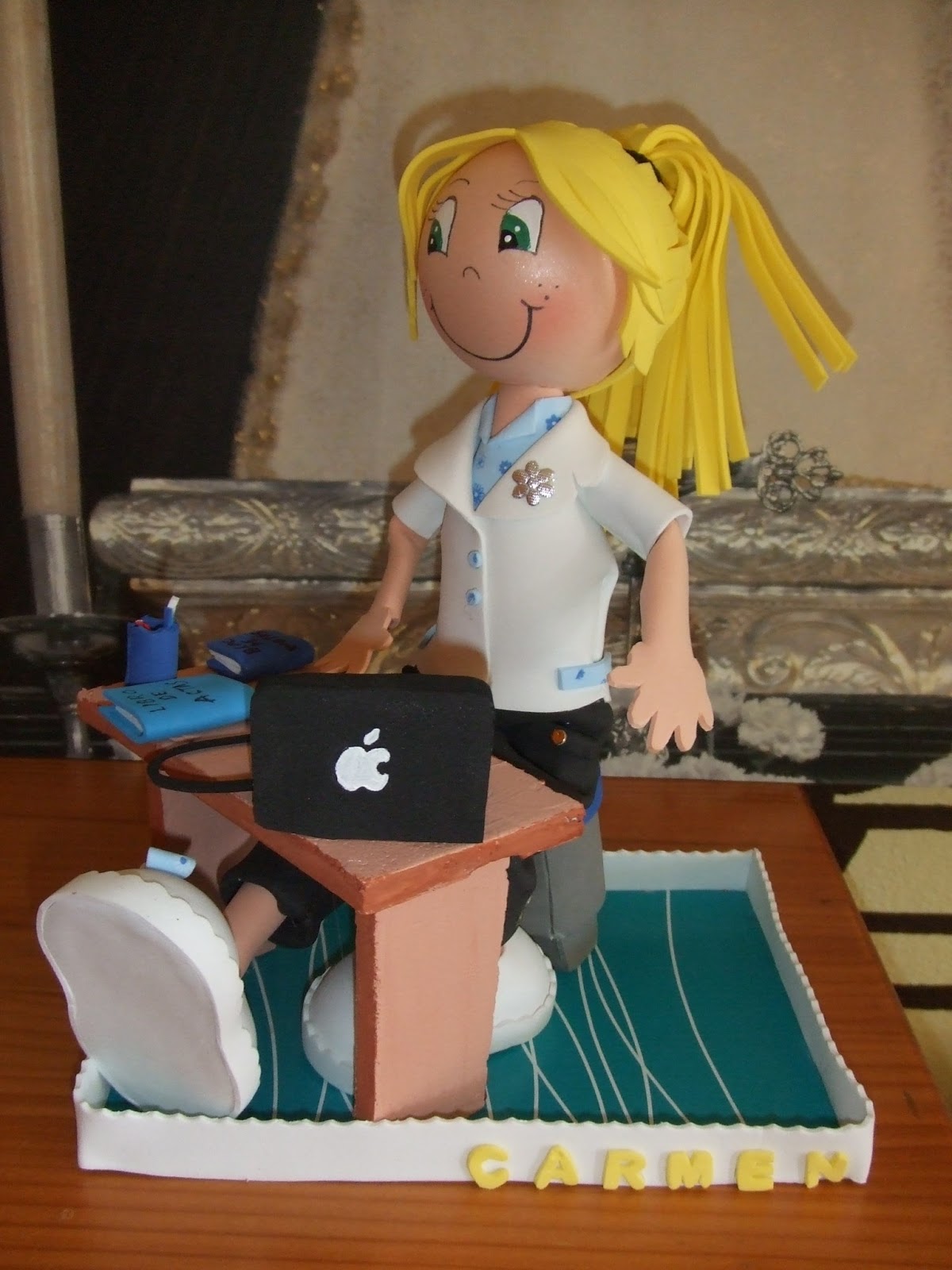 fofuchas secretarias