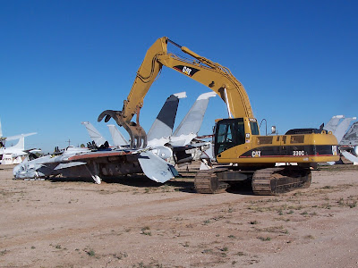 Davis-Monthan AFB - o maior cemitério de aeronaves do mundo  AMARC+f14-amarc-23