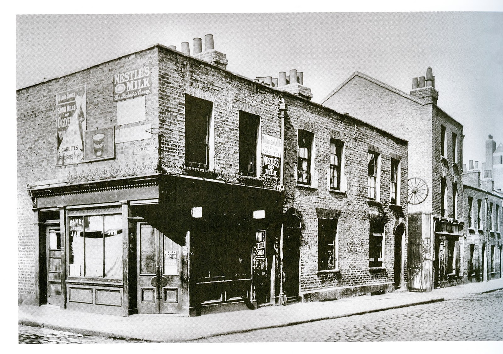 jans model buildings The Ripper Connection Berner Street, Dutfield Yard