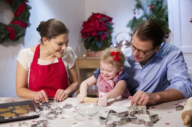 The Swedish Royal Court has published new photos of Crown Princess Victoria,Prince Daniel and Princess Estelle on the occasion of Christmas.