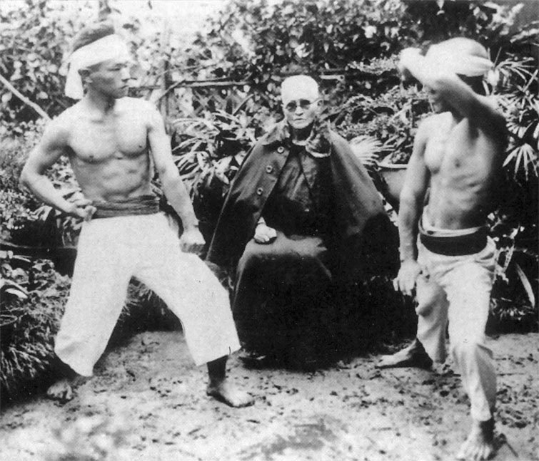 KARATE NA VEIA MESTRE CHOTOKU KYAN 1870 HÁ 1945