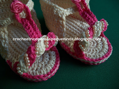 CROCHE E TRICO PARA OS PEQUENINOS: Sandália de crochê para bebe Passo a Passo