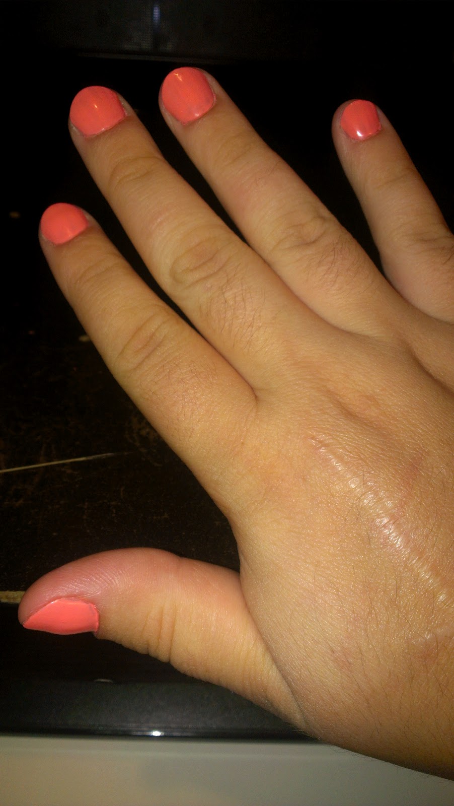 Nail art: colored gel Pinterest DIYs: Funky French Nails