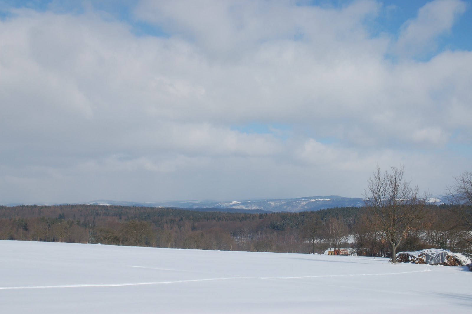 Hohlen Felsmassive Und Eine Raubritterburg Bei Pommelsbrunn