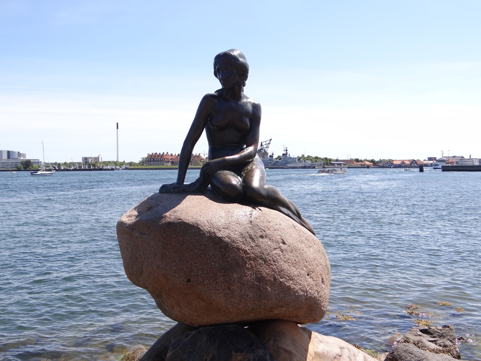Travel Realizations: The Little Mermaid in Copenhagen, Denmark1600 x 1200