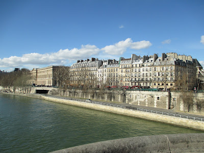 View from Pont Neuf - Dressing up in Paris