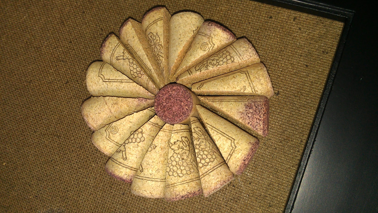 rainysunraynails Howto Cork Board. (unrelated nail art)