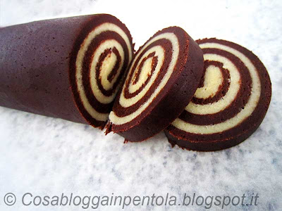biscotti pasta frolla cioccolato chocolate cacao cosa blogga in pentola ricetta cosabloggainpentola