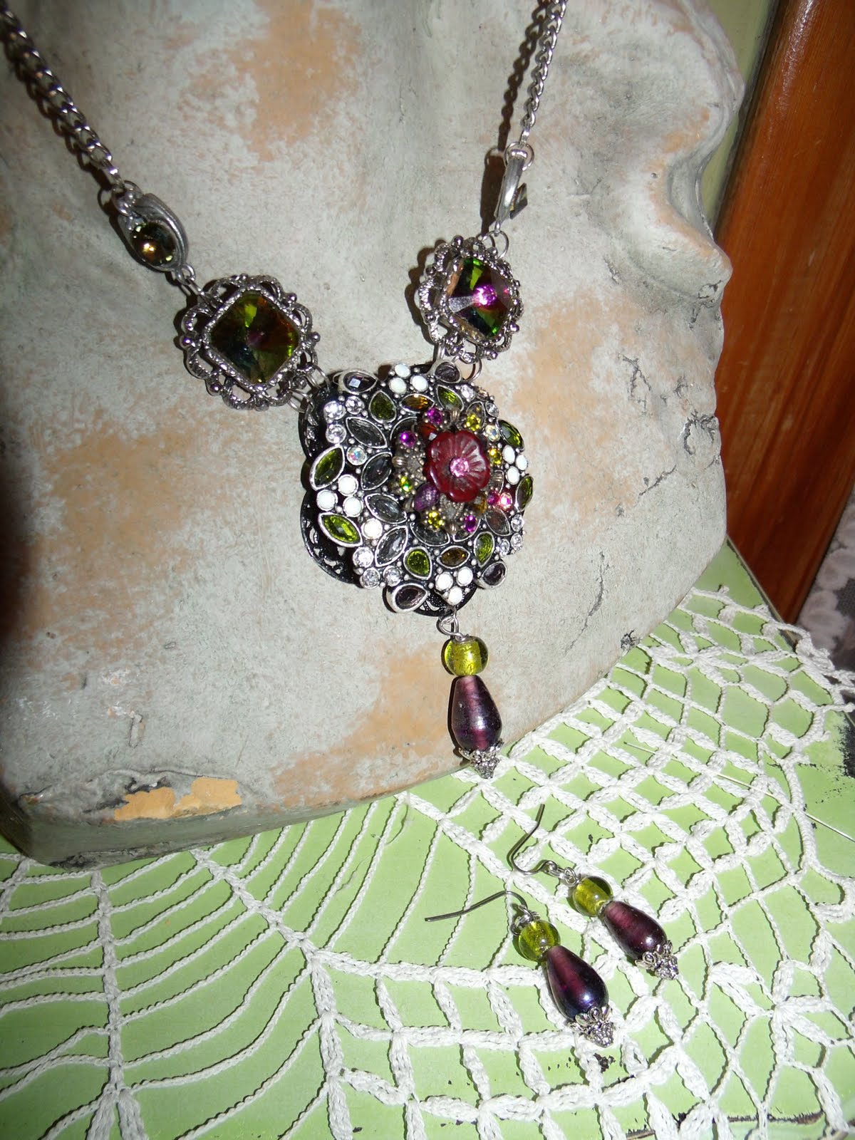 Pollyanna Reinvents Funky Jewelry from Spare Parts!!