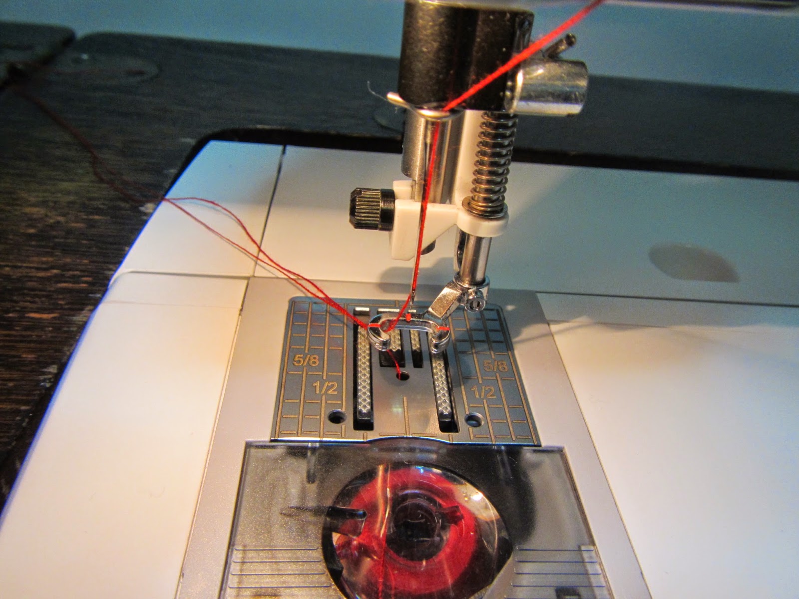 Tammy's Craft Emporium Husqvarna Lily 555 Free Motion Quilting