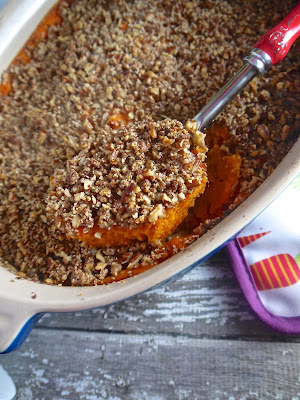 Paleo Streuseled sweet potatoes