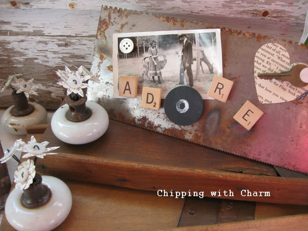 Chipping with Charm:  Trowel Photo Holders and Knob with Flowers...http://www.chippingwithcharm.blogspot.com/