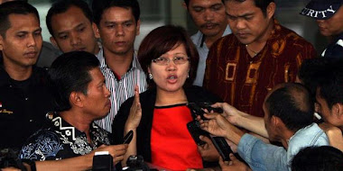 angelina sondakh dalam dugaan kasus pidana penyuapan pembangunan gedung di Palembang, 2011