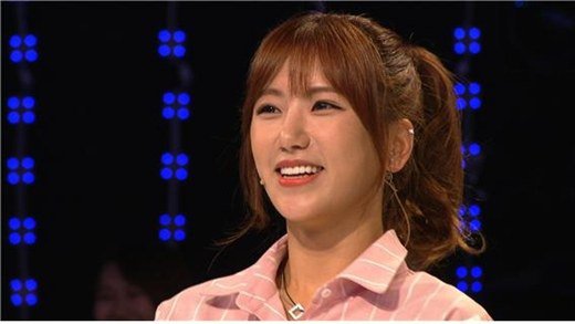 Fitness star Ye Jung Hwa claims she can eat an entire pizza + ramen and