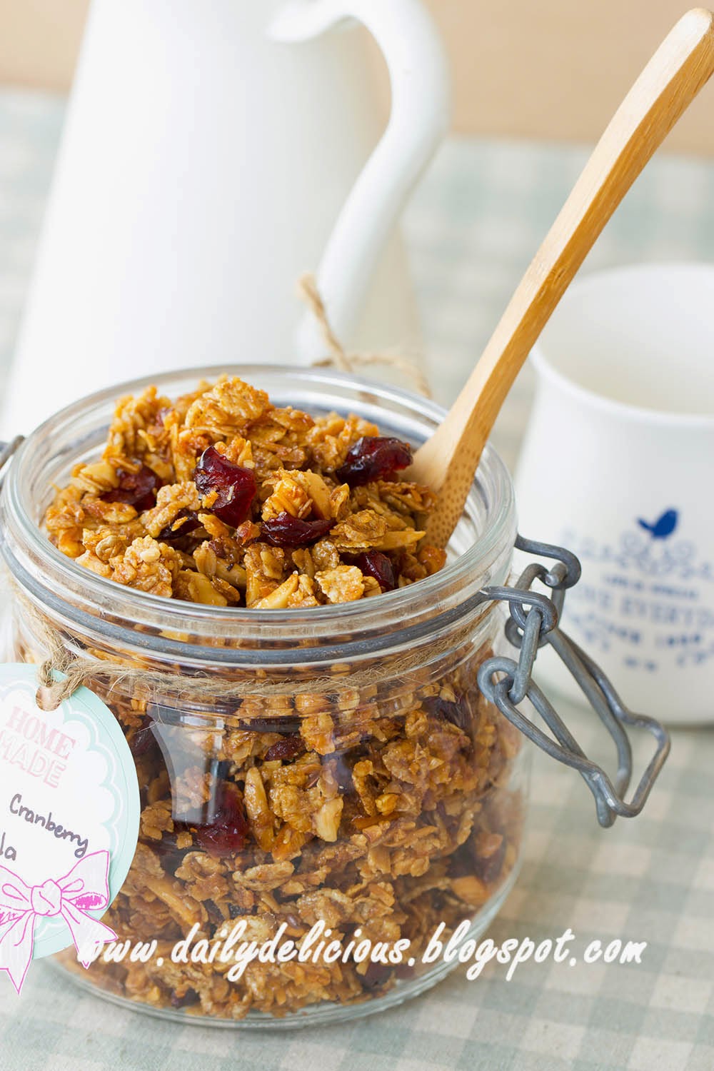 dailydelicious Almond Cranberry Granola