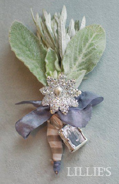 gray boutonniere