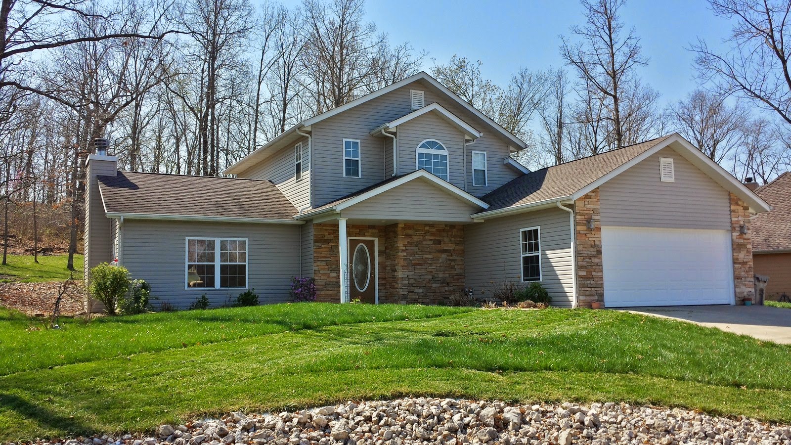 Beautiful Home For Sale In Lake Ozark!!