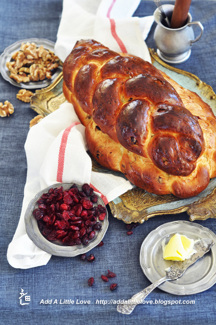 酸果蔓干核桃庆祝面包 酸果蔓干核桃庆祝面包