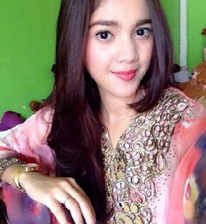 http://poselebritis.blogspot.co.id/ biodata raya kity aditya terbaru
