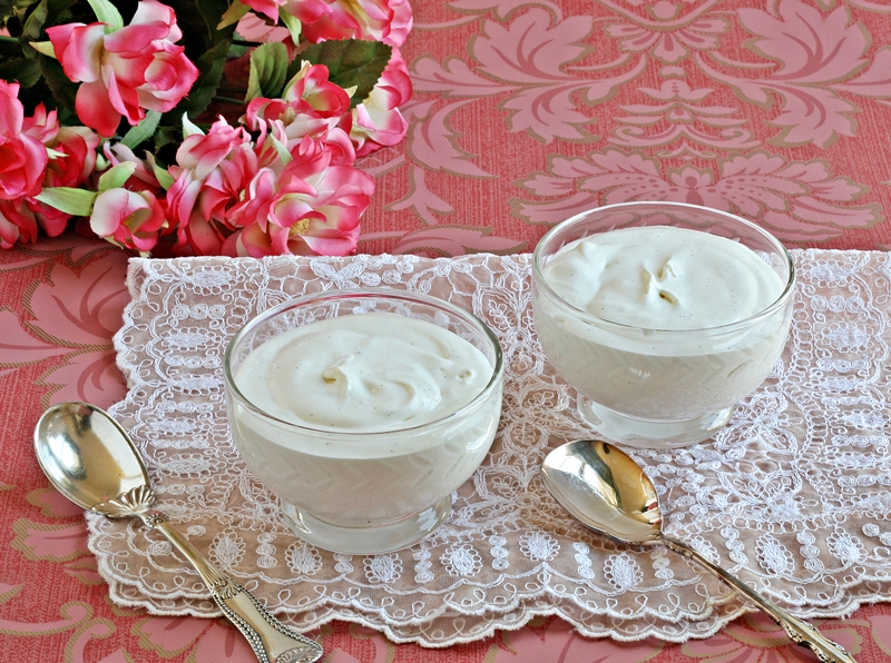 Versatile Vegetarian Kitchen Vanilla Bean Mousse (Egg free, gelatin free)