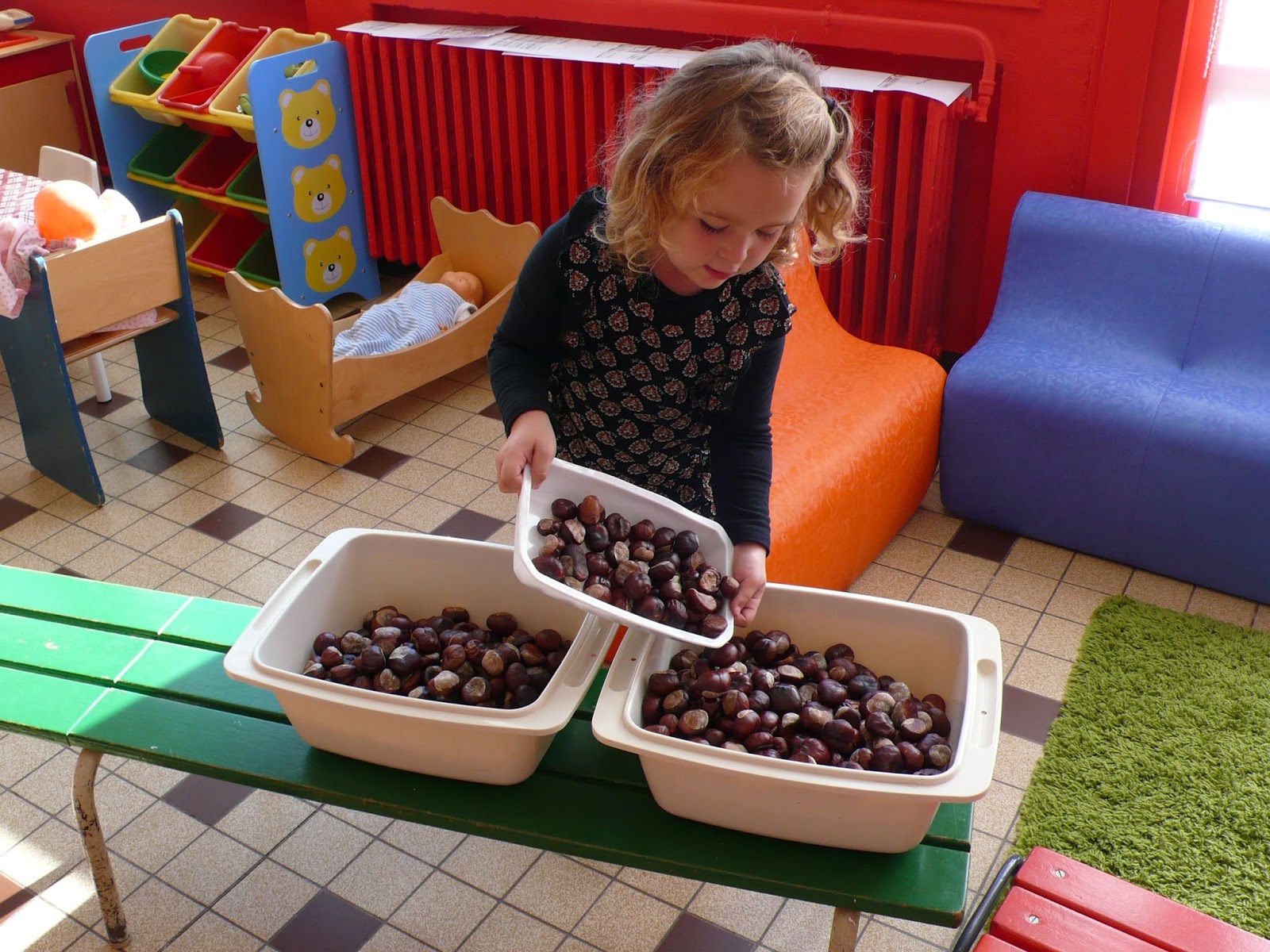 MELIES MATERNELLE 2014/2015 "Beaucoup" de marrons...