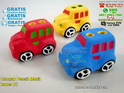 Tempat Pensil Mobil Gerabah