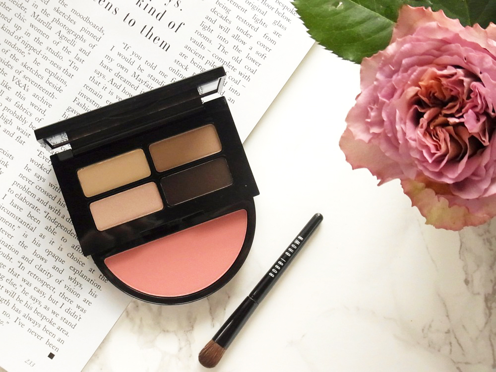 Exclusive to Travel Retails! Bobbi Brown Instant Pretty Eyes and Cheek
