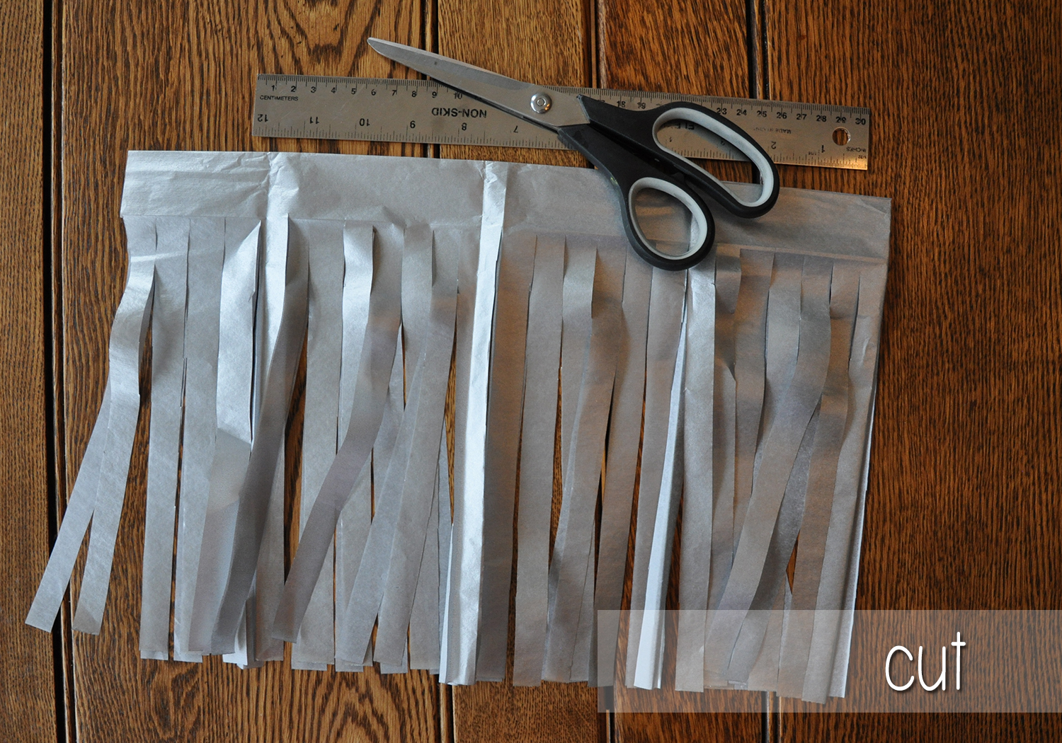 the creative bag blog Tissue Paper Tassel Garland Tutorial