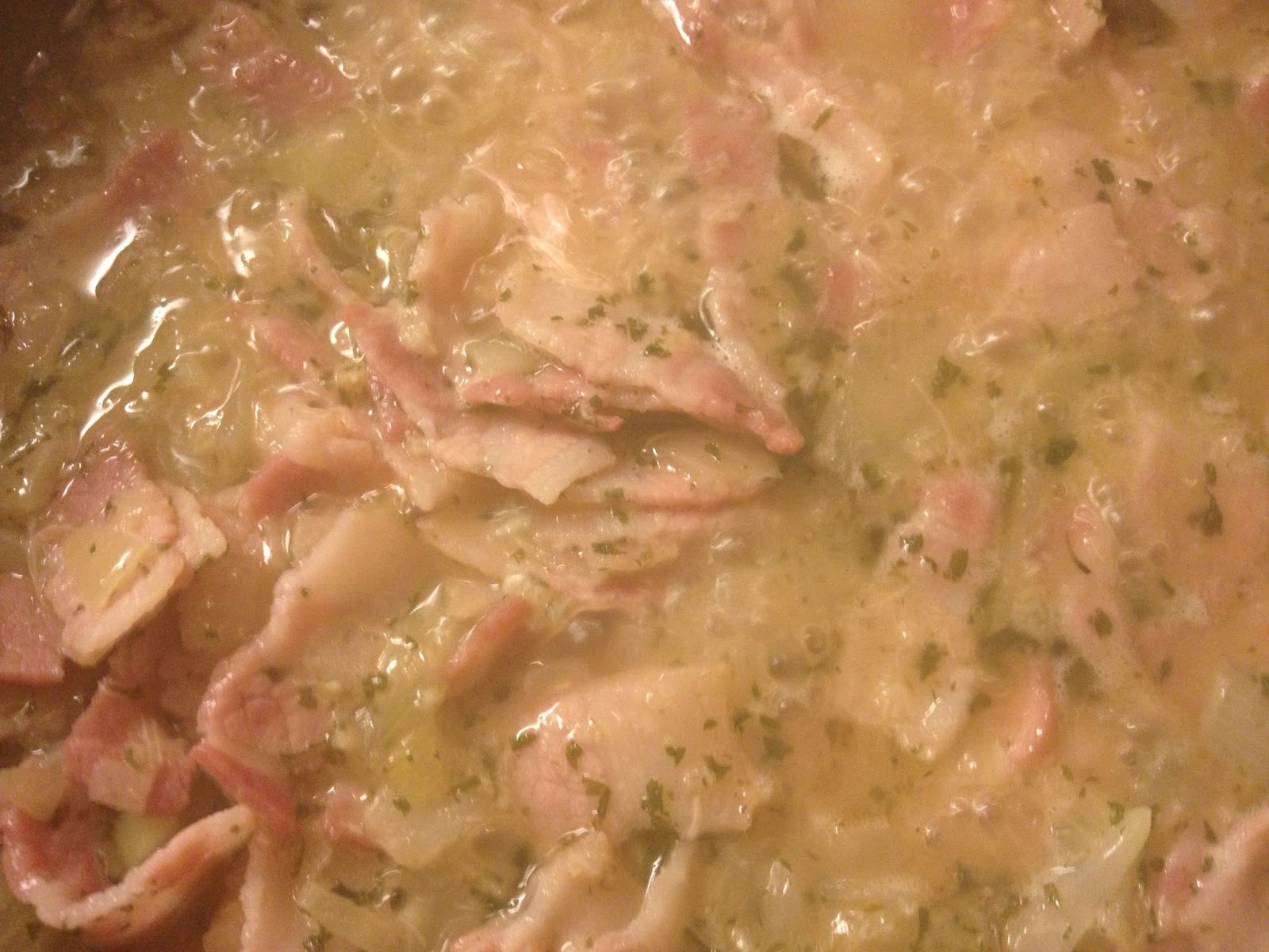 Free From G. Clams And Bacon In A White Wine Cream Sauce