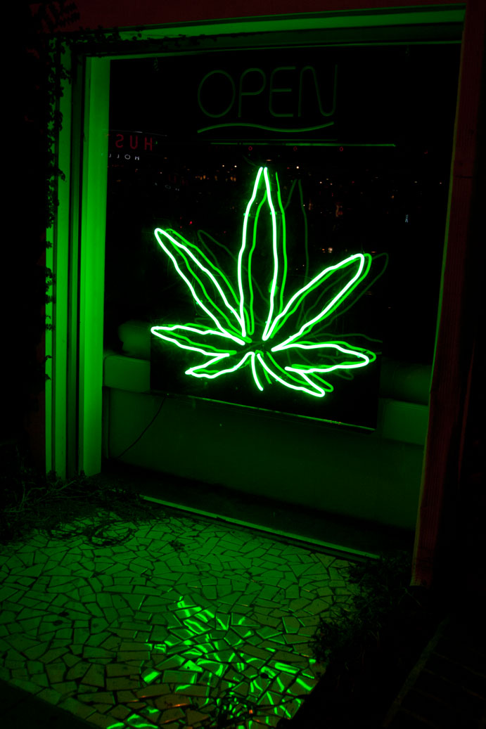 Pot Leaf in Neon–Is Marijuana Signage Increasing?