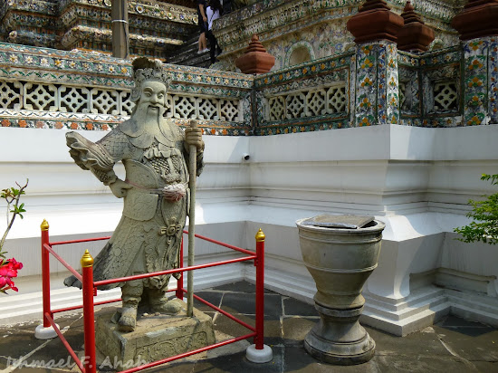 A statue of a Chinese deity at Wat Arun